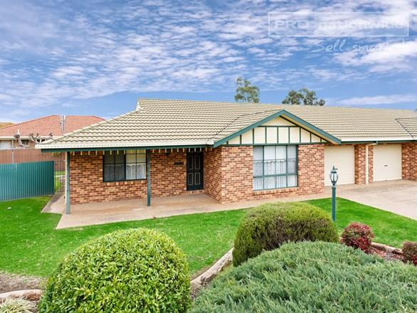 4/3 Travers Street, Wagga Wagga NSW 2650