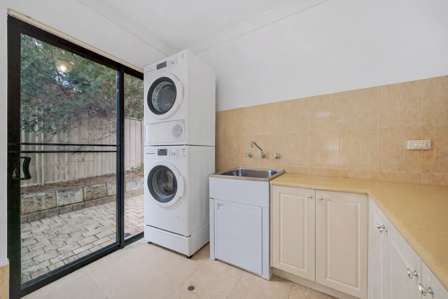 Additional image 18 of 2/106 Ardross Street, Applecross WA 6153