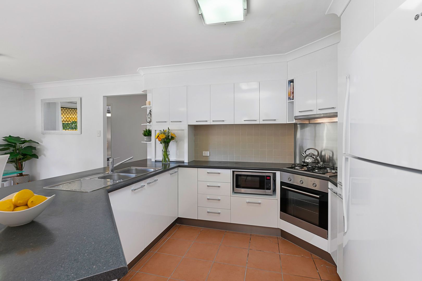 45 Belford Drive, Wellington Point QLD 4160, Image 2