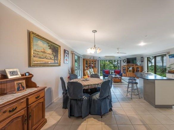 116 Cape Hillsborough Road, Ball Bay QLD 4741, Image 2