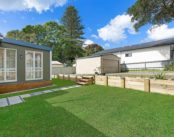 12 Laycock Street, Carey Bay NSW 2283