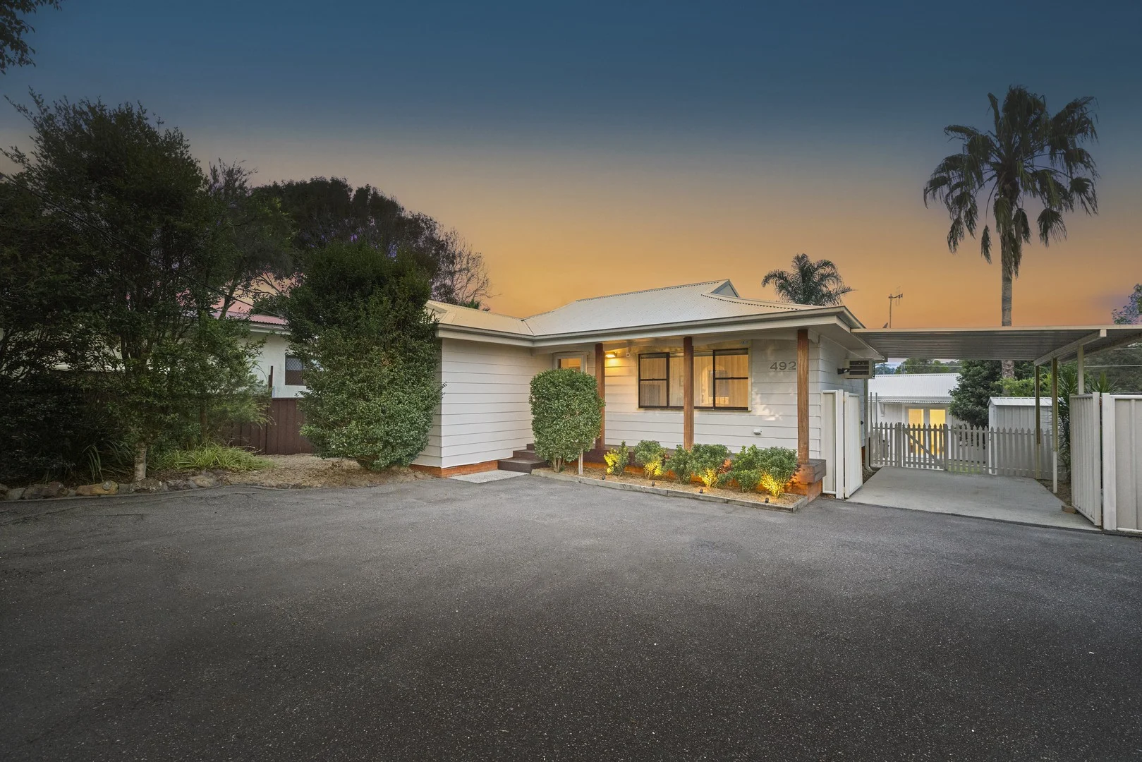 492 The Entrance Road, Bateau Bay NSW 2261