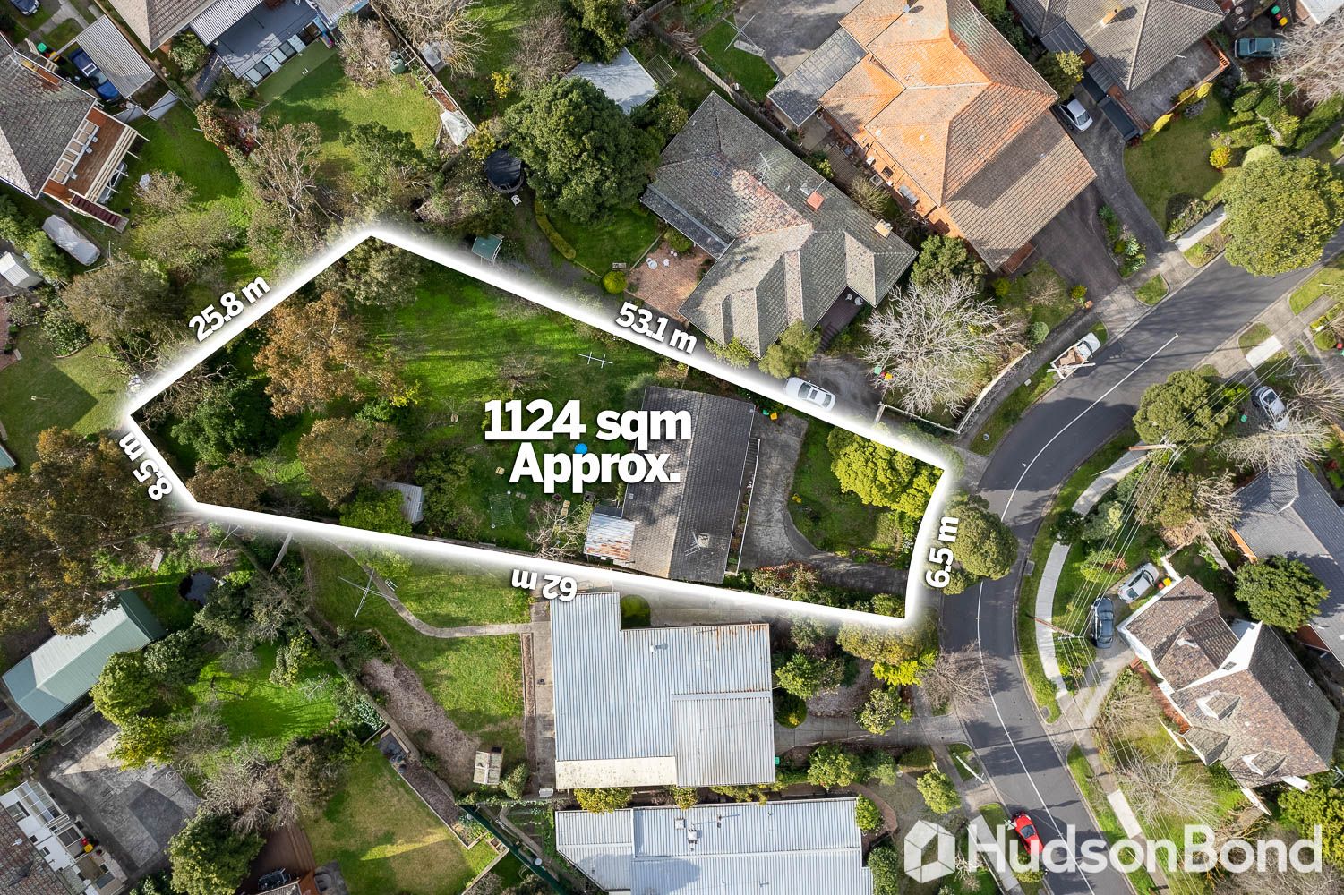 House in 8 Caringal Avenue, DONCASTER VIC, 3108