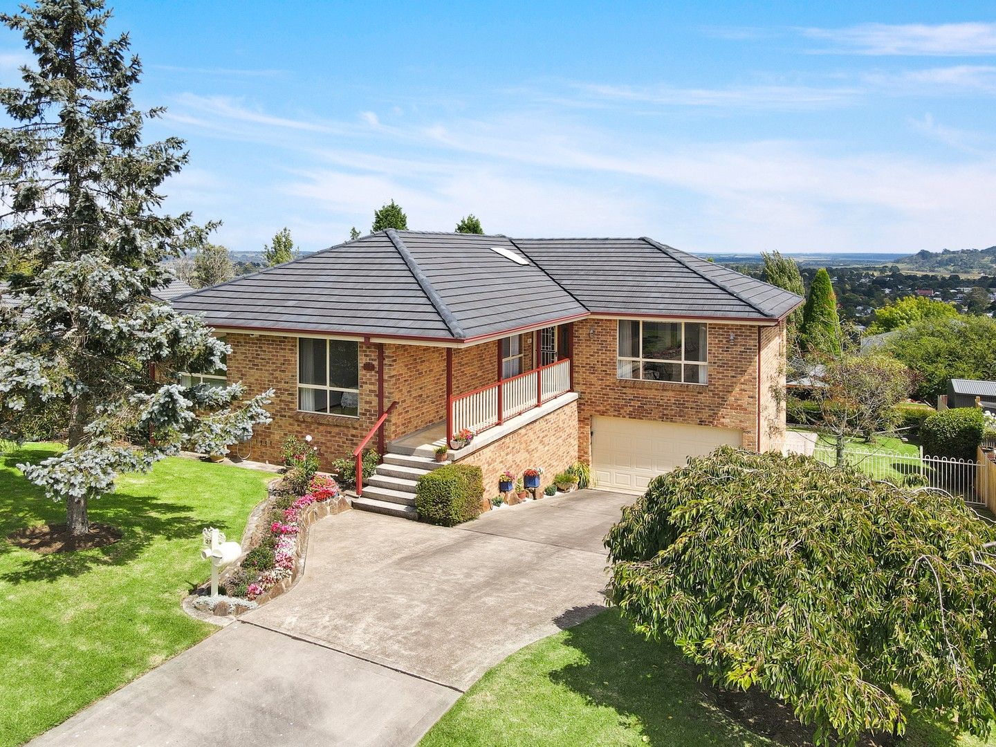 27 Dengate Crescent, Moss Vale NSW 2577, Image 0