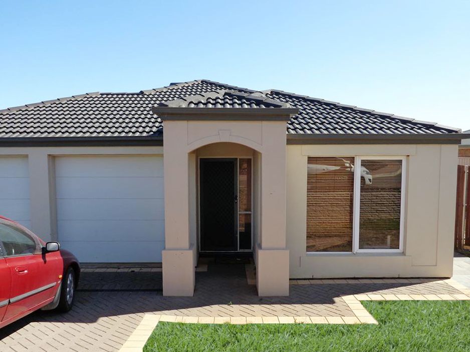 5 bedrooms House in 7 Caronia Cove SELLICKS BEACH SA, 5174
