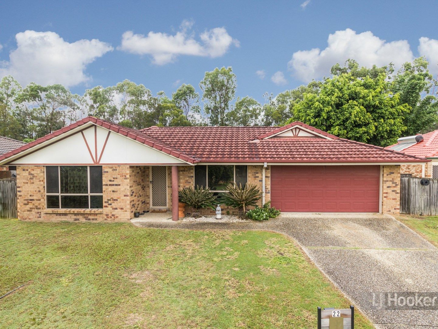 22 Hyde Place, Forest Lake QLD 4078