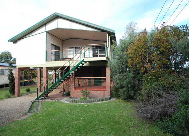 1 Davies Street, Loch Sport VIC 3851