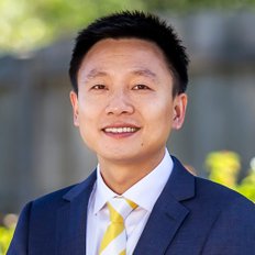 Ray White Burwood - Winston Wei