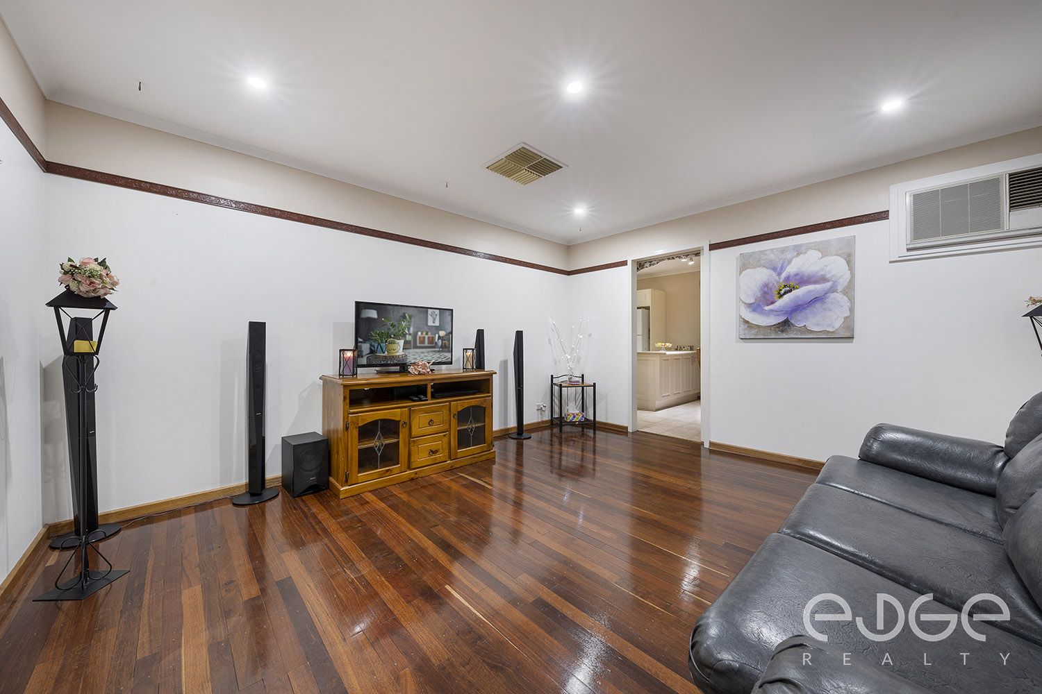 24 Londonderry Avenue, Salisbury Downs SA 5108, Image 2