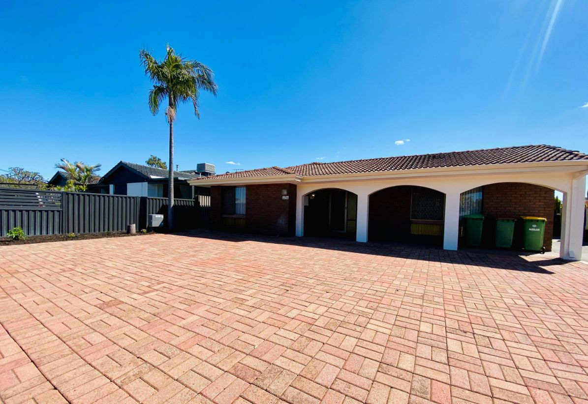 4 bedrooms House in 276a Drake St MORLEY WA, 6062
