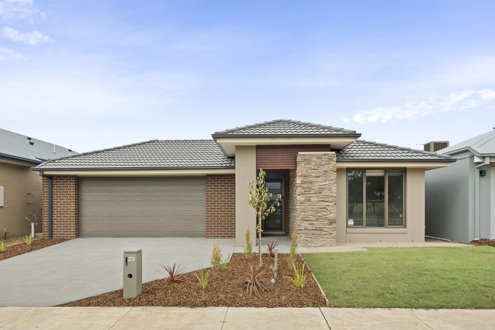 4 bedrooms House in 23 Seabrook Crescent ST LEONARDS VIC, 3223