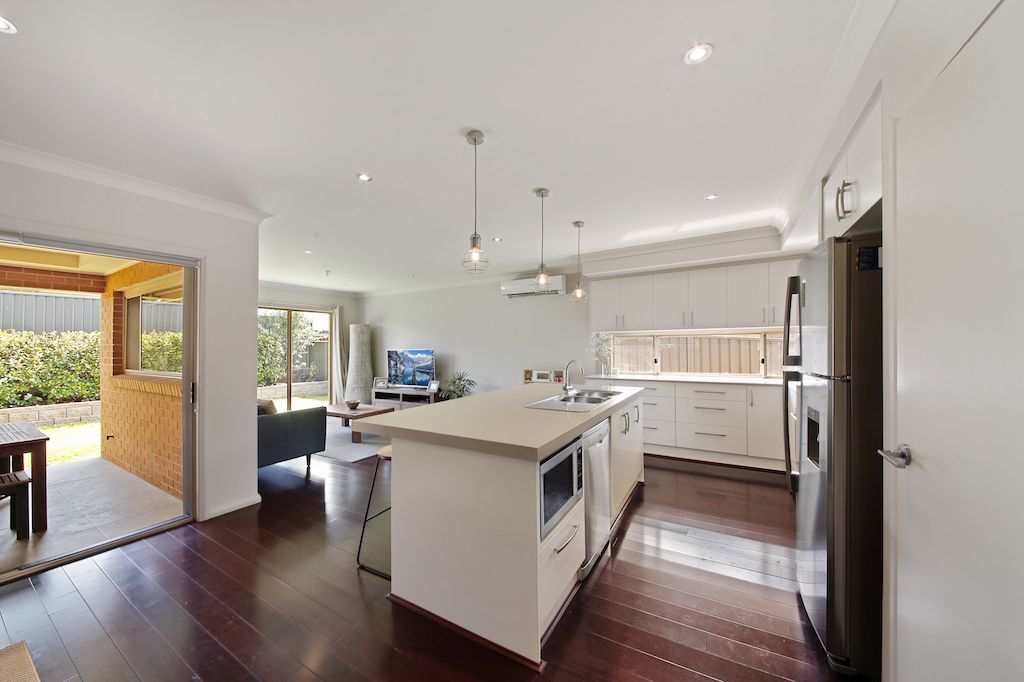 9 Discovery Circuit, Gregory Hills NSW 2557, Image 2