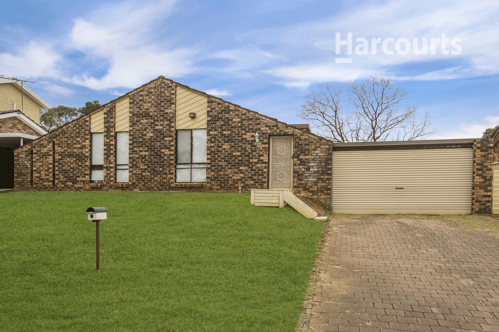 6 Octavia Avenue, Rosemeadow NSW 2560, Image 0