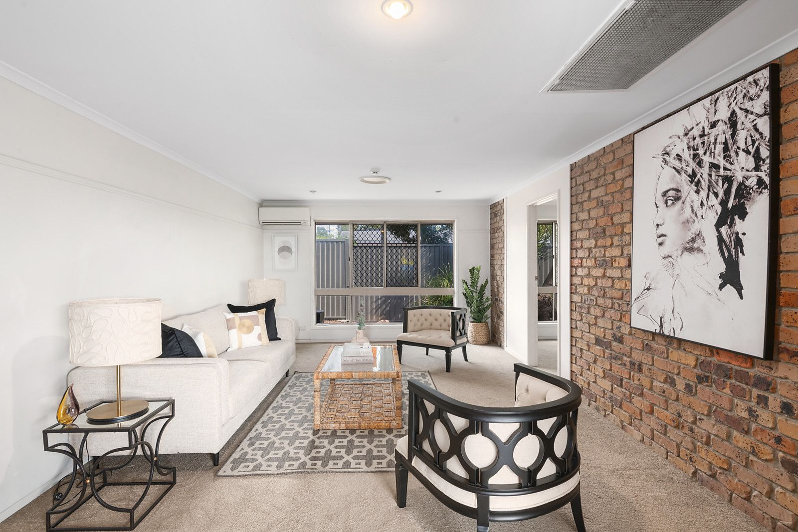 4 bedrooms House in 1/331 Jackson road SUNNYBANK HILLS QLD, 4109