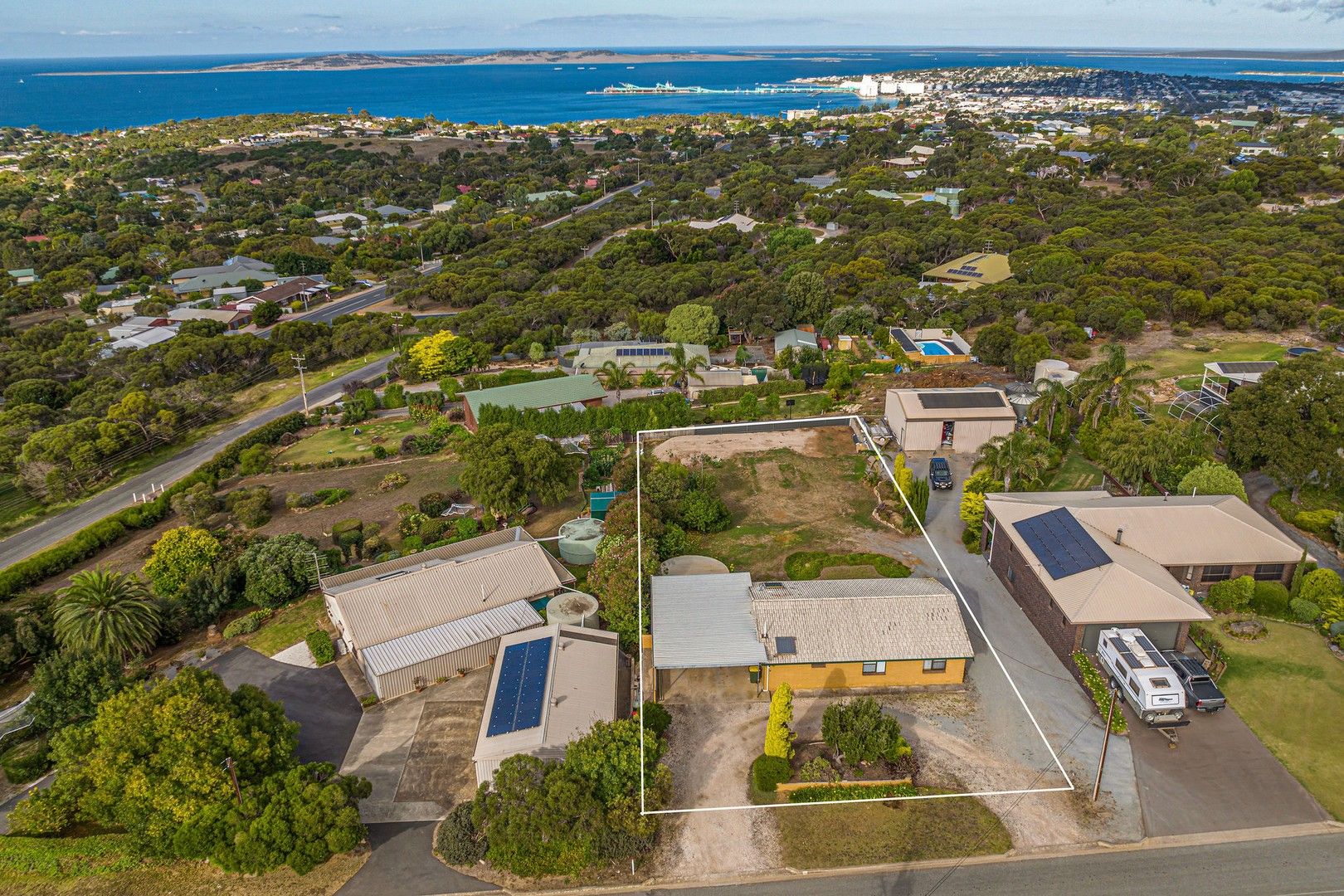 2 bedrooms House in 70 Whillas Road PORT LINCOLN SA, 5606
