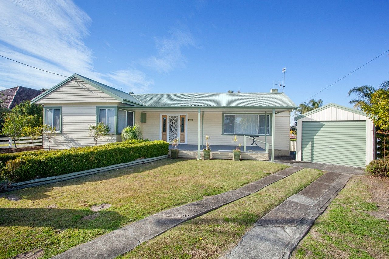 8 Hinten Crescent, Taree NSW 2430, Image 0