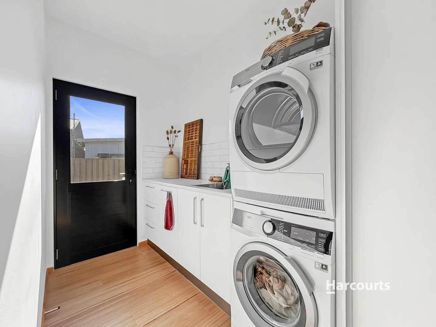 Additional image 5 of 100 Main Road, Penguin TAS 7316