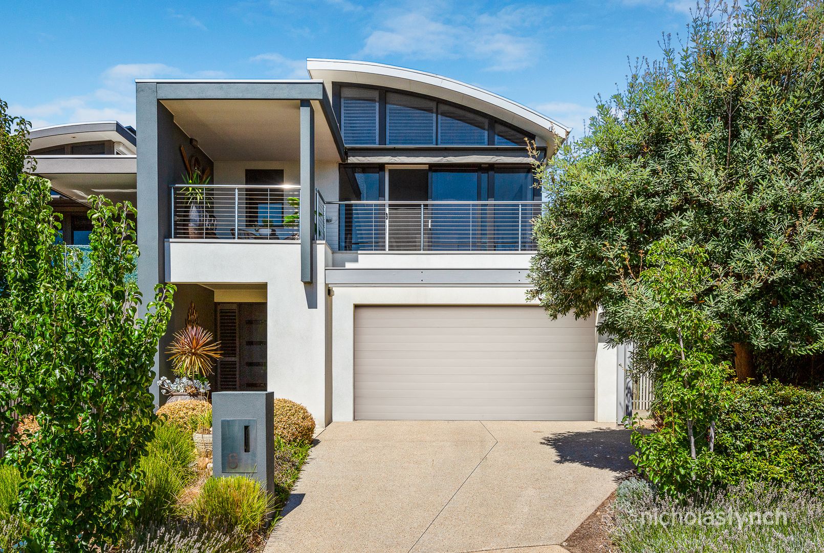 8 Mills Beach Close, Mornington Property History & Address Research Domain