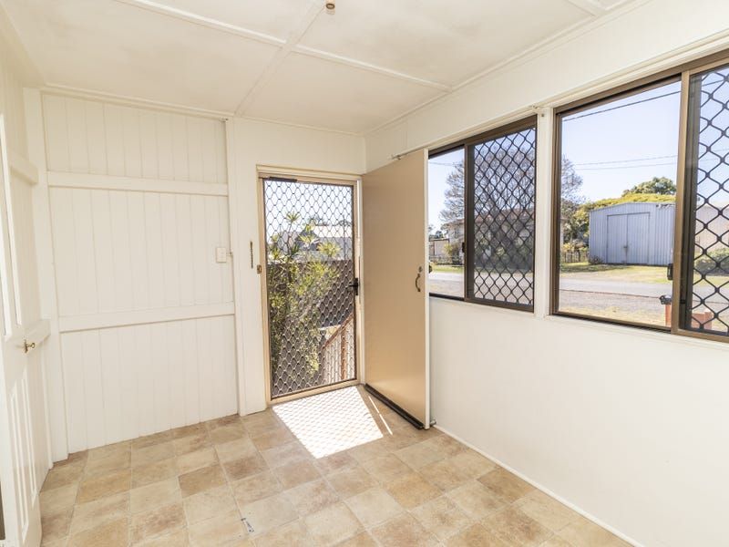 24 Collins St, Bundaberg East QLD 4670, Image 2