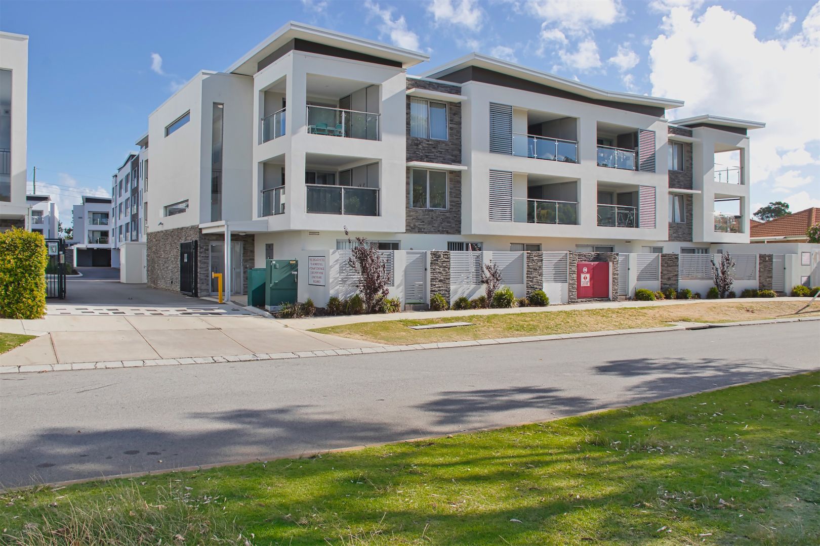 6/12 Westralia Gardens, Rockingham WA 6168