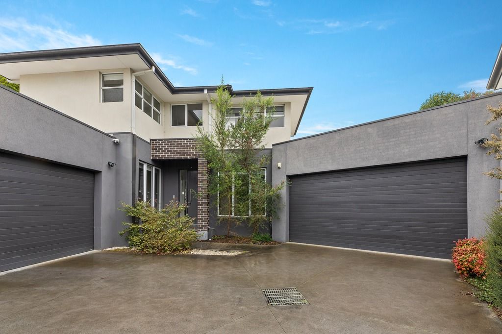 4 bedrooms Townhouse in 2/4 Bogong Court DONCASTER EAST VIC, 3109