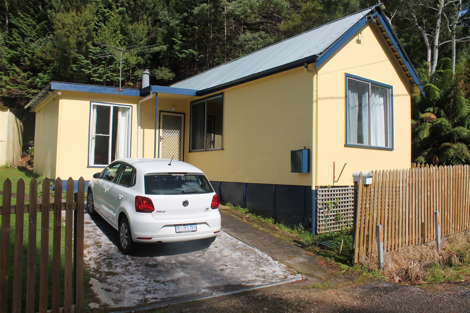 2 bedrooms House in 1-3 Arthur St QUEENSTOWN TAS, 7467