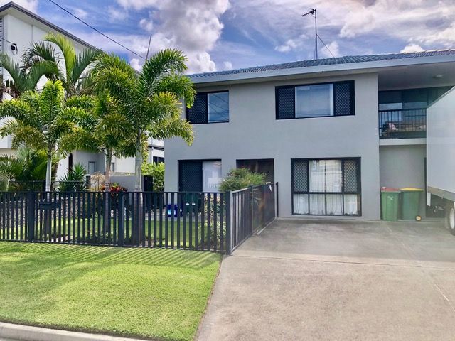 15 Maragroola Ave, Biggera Waters QLD 4216, Image 1