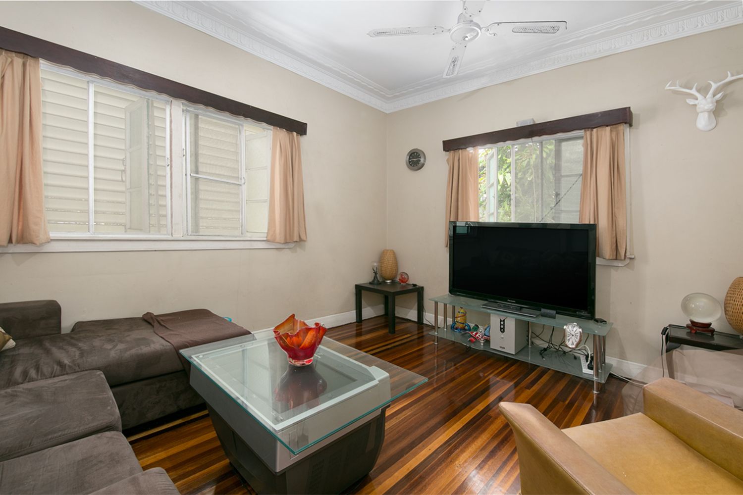 10 Wylie Avenue, Coorparoo QLD 4151, Image 1