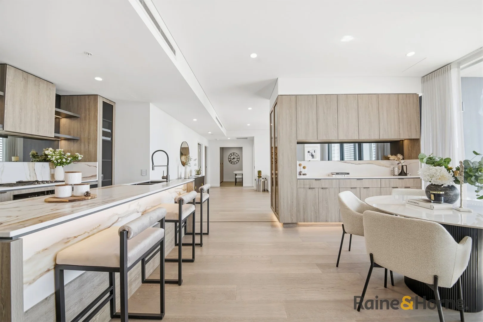 1202/8 Hinchcliff Place, Zetland NSW 2017