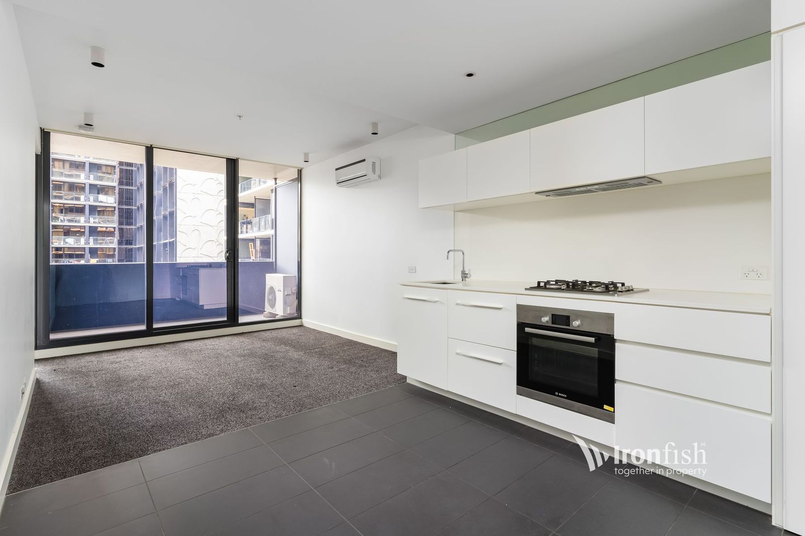 718/39 Coventry Street, Southbank VIC 3006