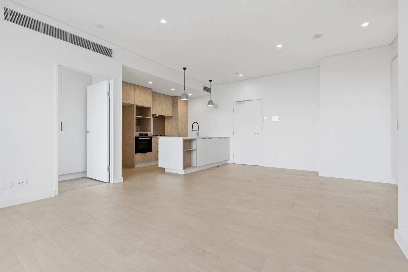 Additional image 3 of 702/8 St George Street, Gosford NSW 2250