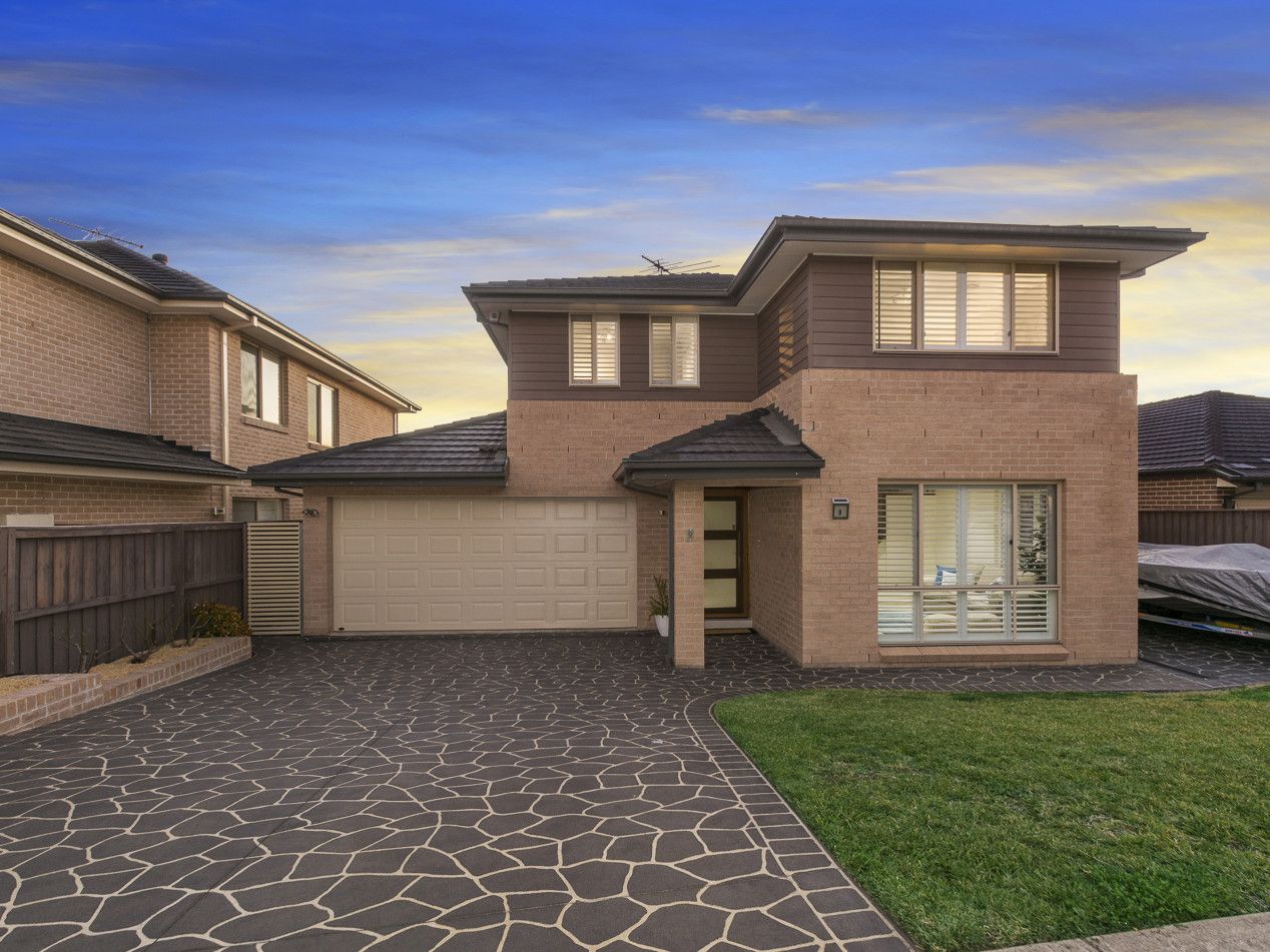 4 bedrooms House in 9 Hadley Circuit BEAUMONT HILLS NSW, 2155