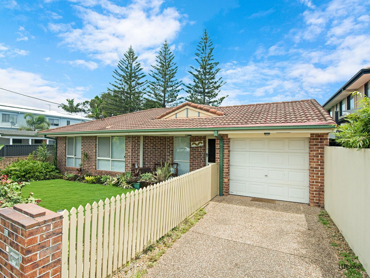 2 bedrooms House in 1/33 Tallebudgera Drive PALM BEACH QLD, 4221