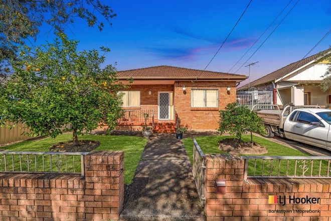 Picture of 8 Mimosa Road, GREENACRE NSW 2190