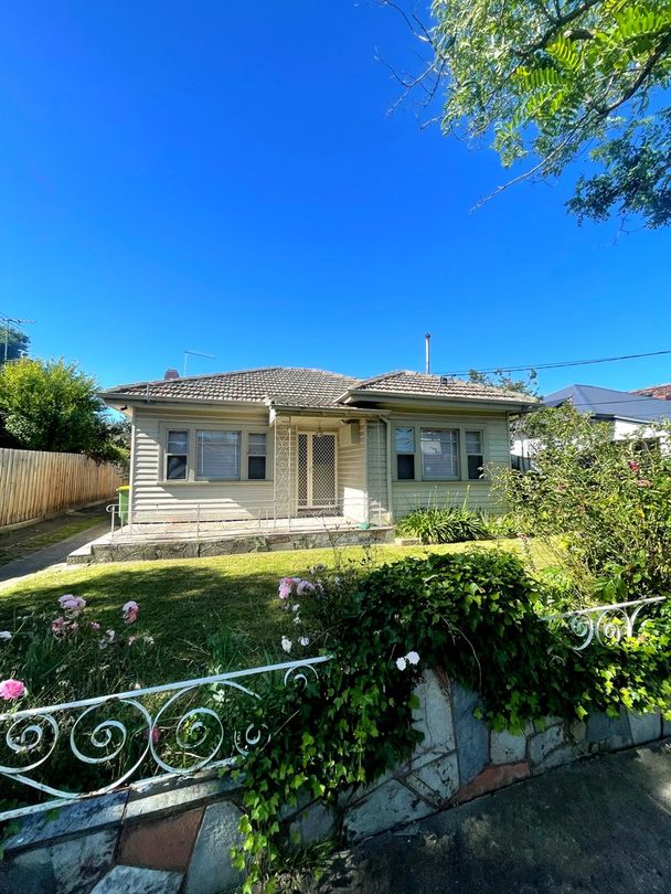 2 bedrooms House in 16 Court Street YARRAVILLE VIC, 3013