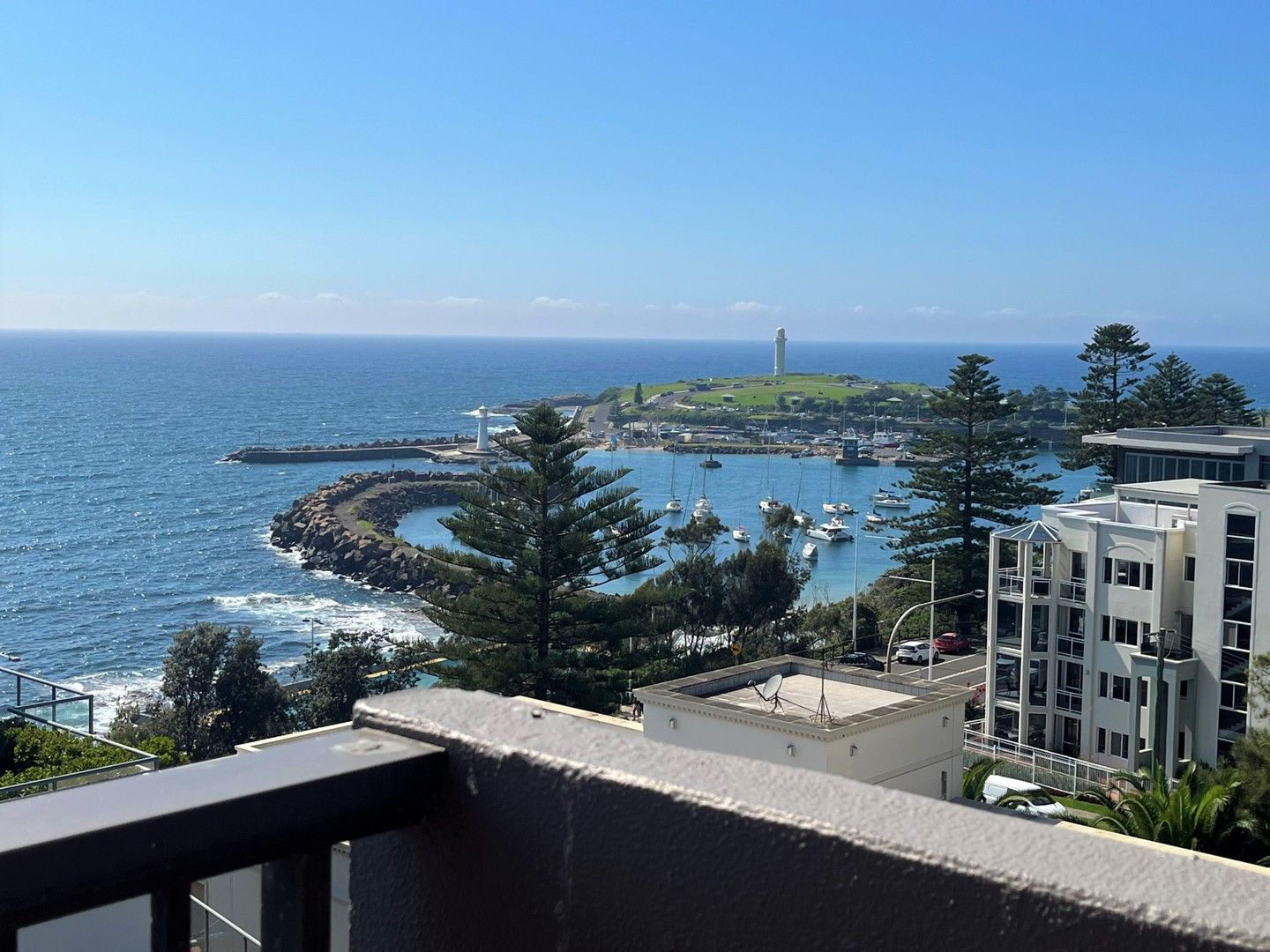 2 bedrooms Apartment / Unit / Flat in 18/47-51 Corrimal Street WOLLONGONG NSW, 2500