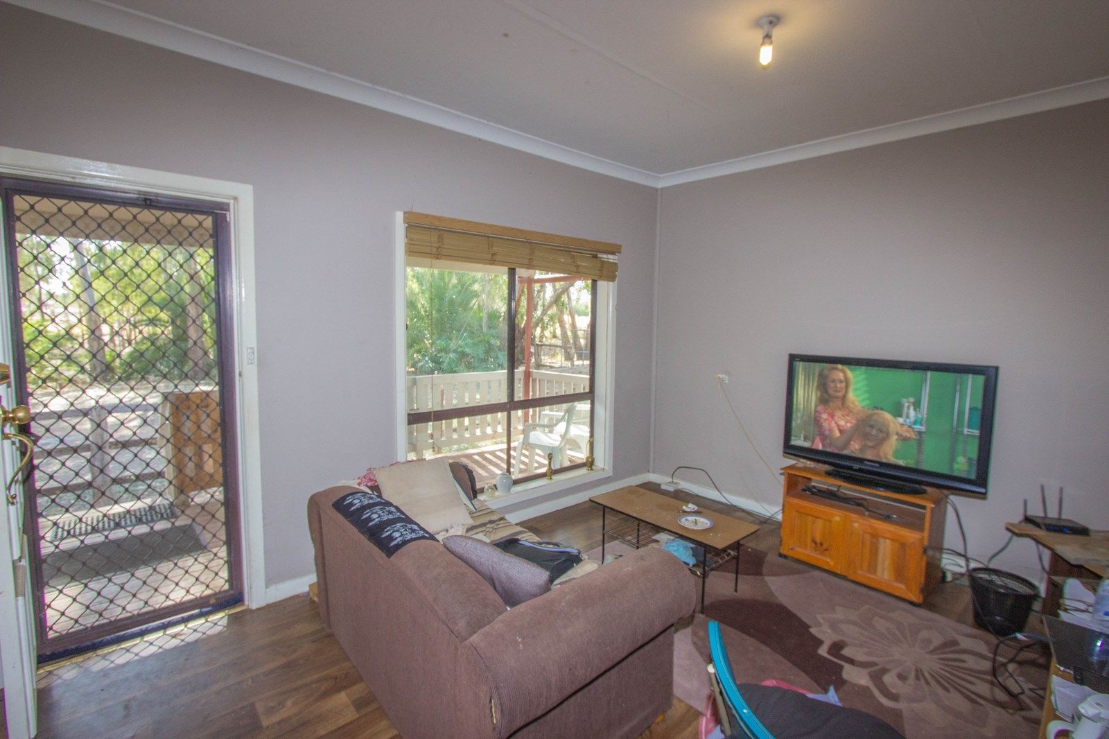 100 Oak Bank Street, Narrandera NSW 2700, Image 2