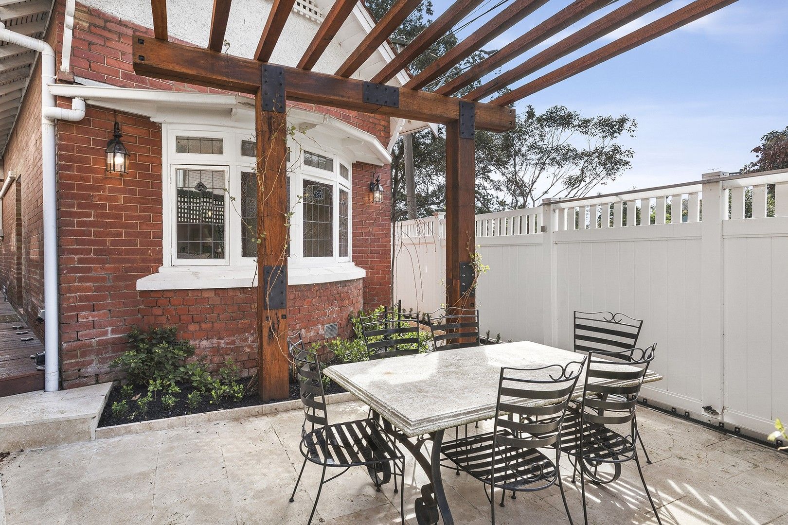3 bedrooms House in 4 Luxton Road SOUTH YARRA VIC, 3141