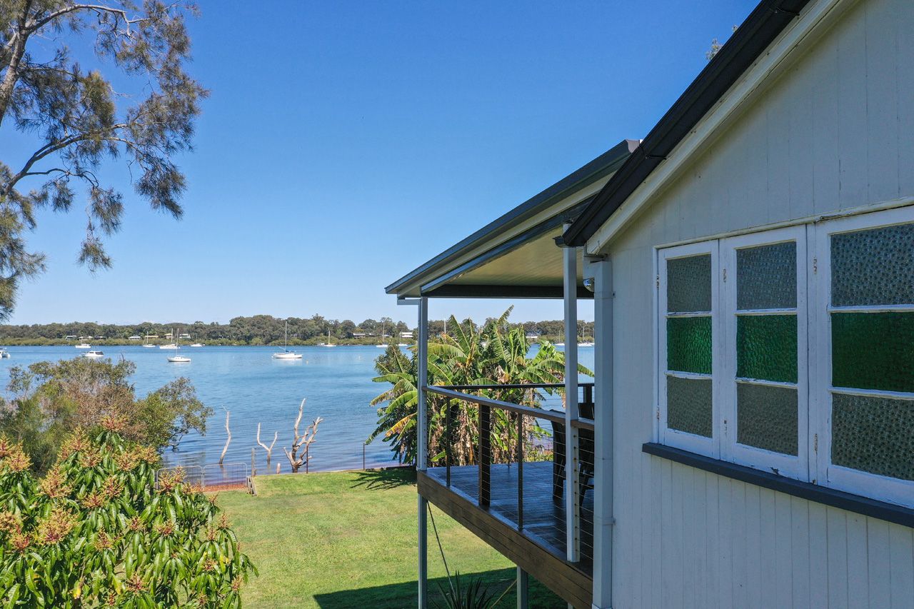 52 Melaleuca Drive, Lamb Island QLD 4184, Image 2