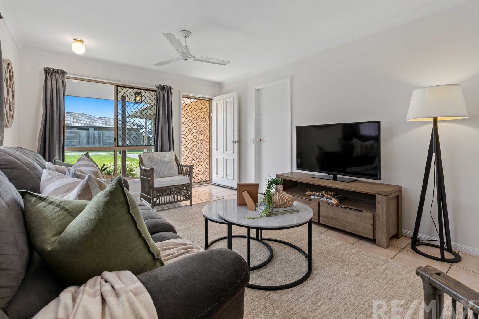 15 Sharpie Street, Manly West QLD 4179, Image 0