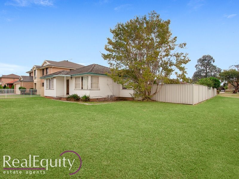 33 Junction Road, Moorebank NSW 2170, Image 0