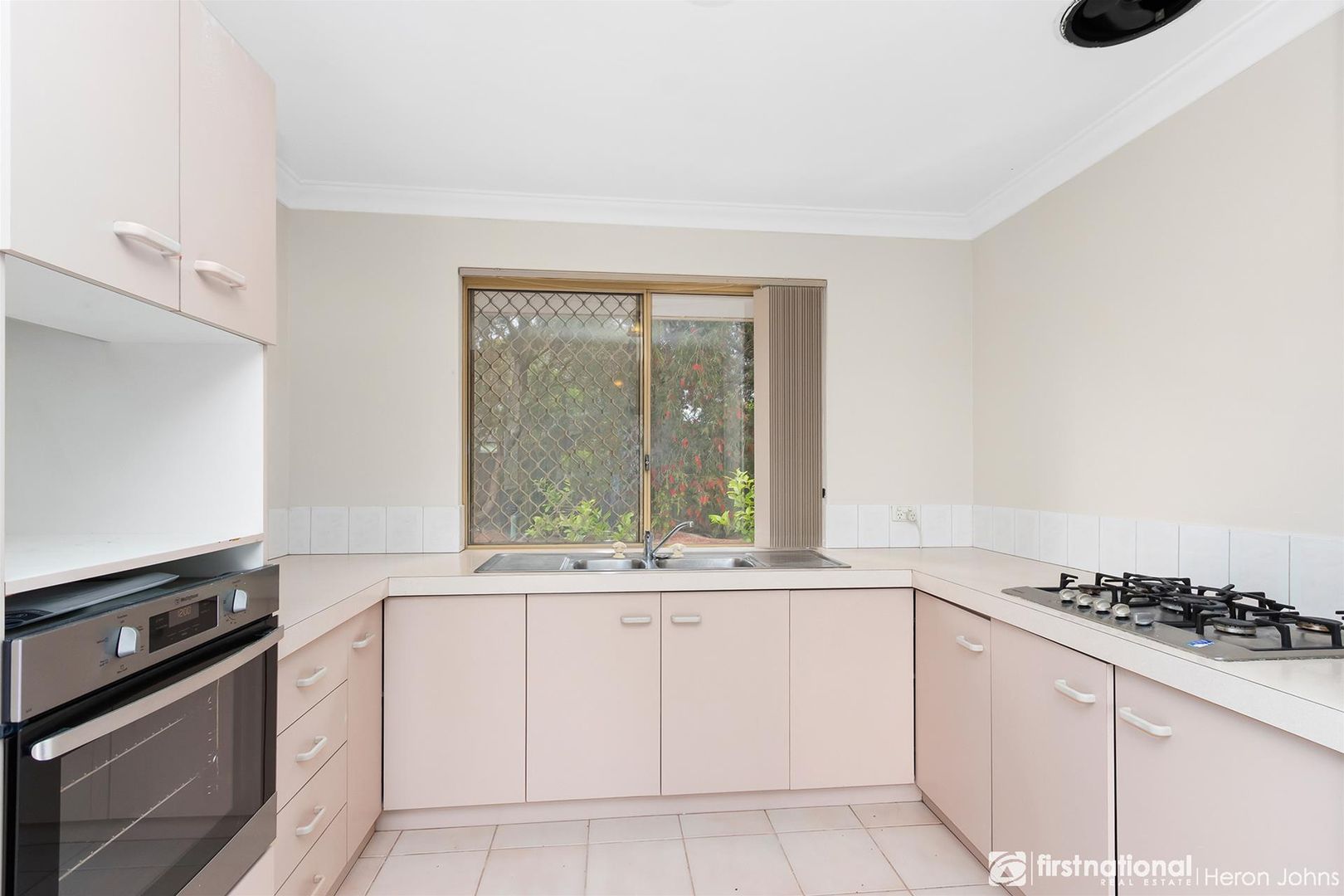 22B Gemini Way, Carlisle WA 6101, Image 2