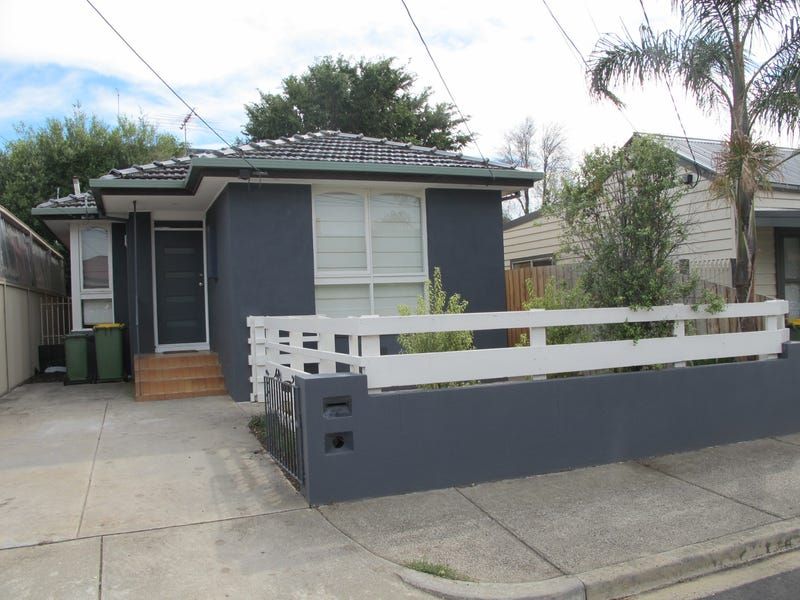 2 bedrooms House in 6 Bourke Street SEDDON VIC, 3011