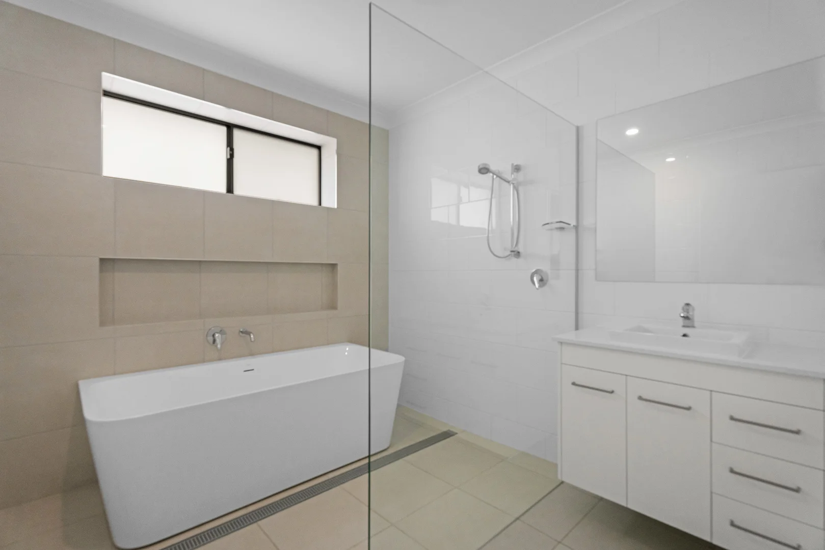 Additional image 8 of 24 Keel Street, Burrum Heads QLD 4659