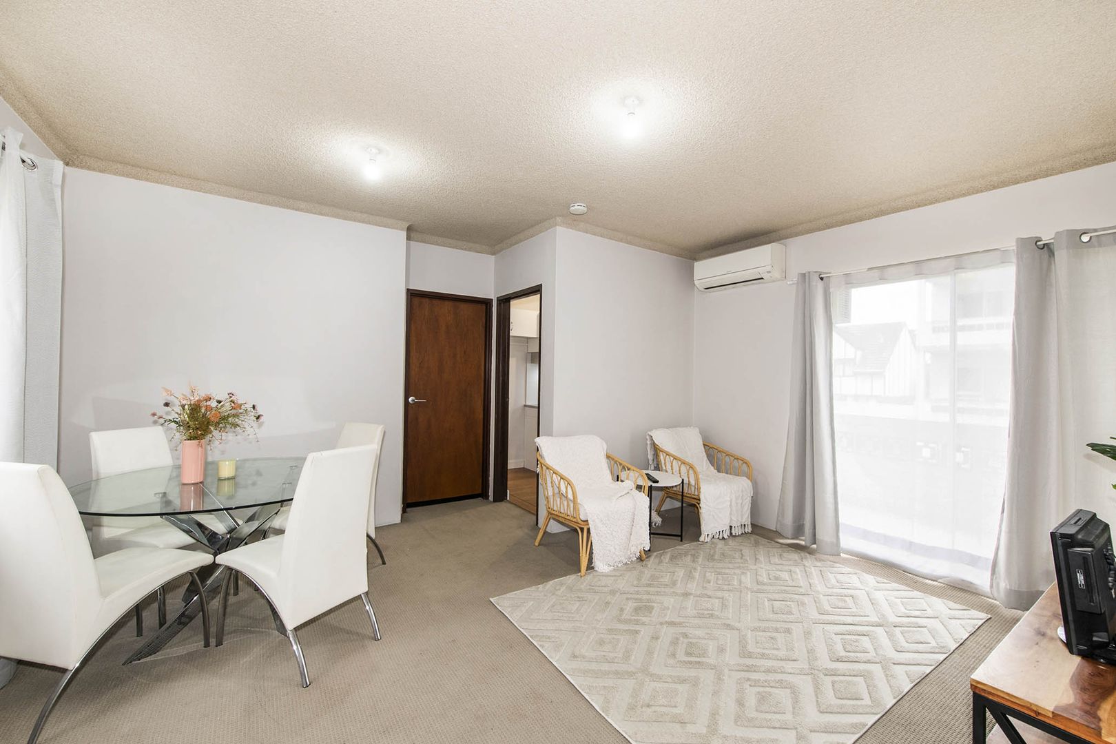 2/132 Lethbridge Street, Penrith NSW 2750 Apartment For Rent 320