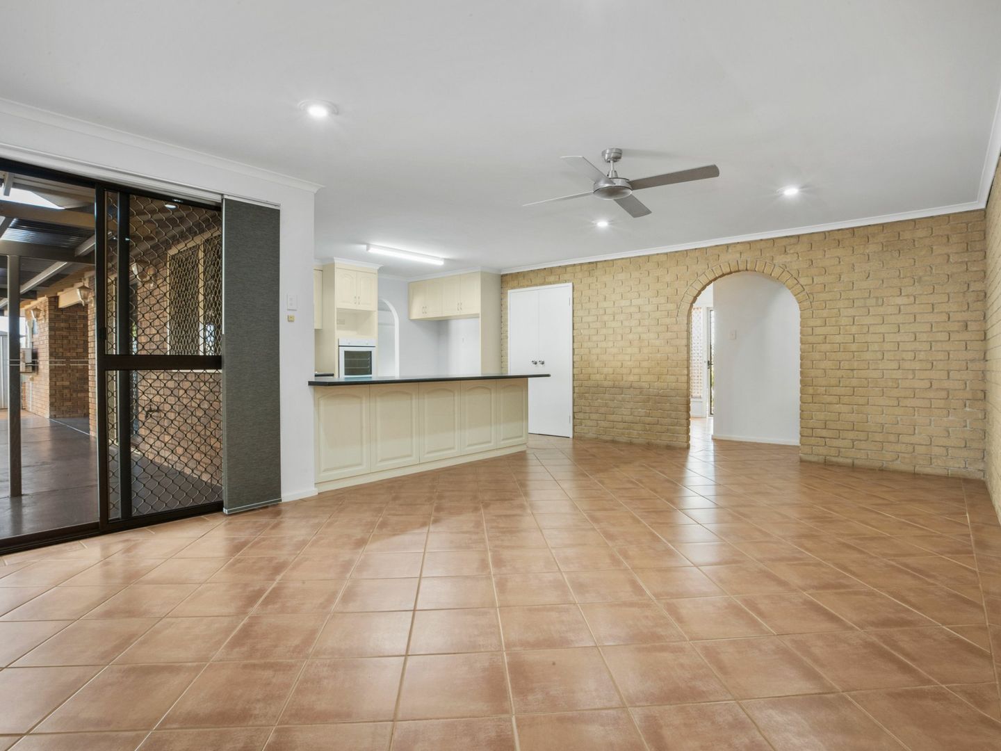 2 O'Neil Court, Millars Well WA 6714, Image 2