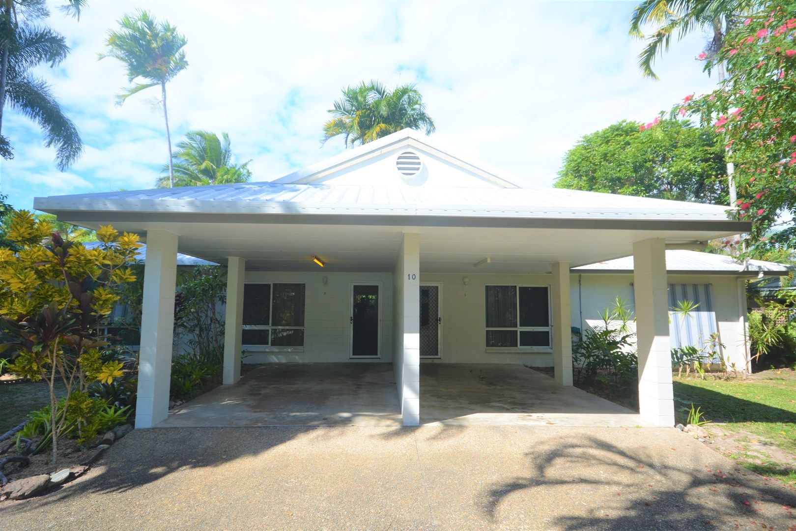 10 Ti Tree Street, Port Douglas QLD 4877, Image 2