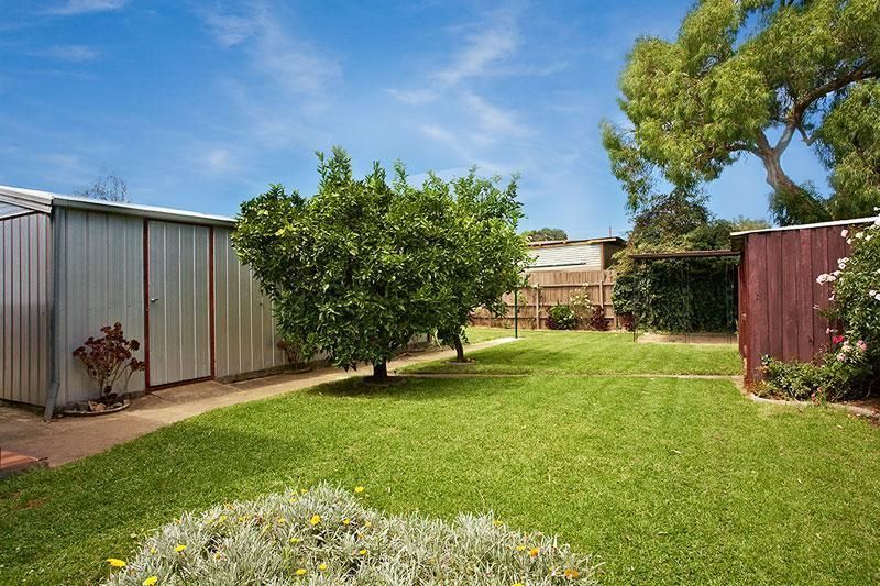 129 Dougharty Road, Heidelberg West VIC 3081 House For Rent 500