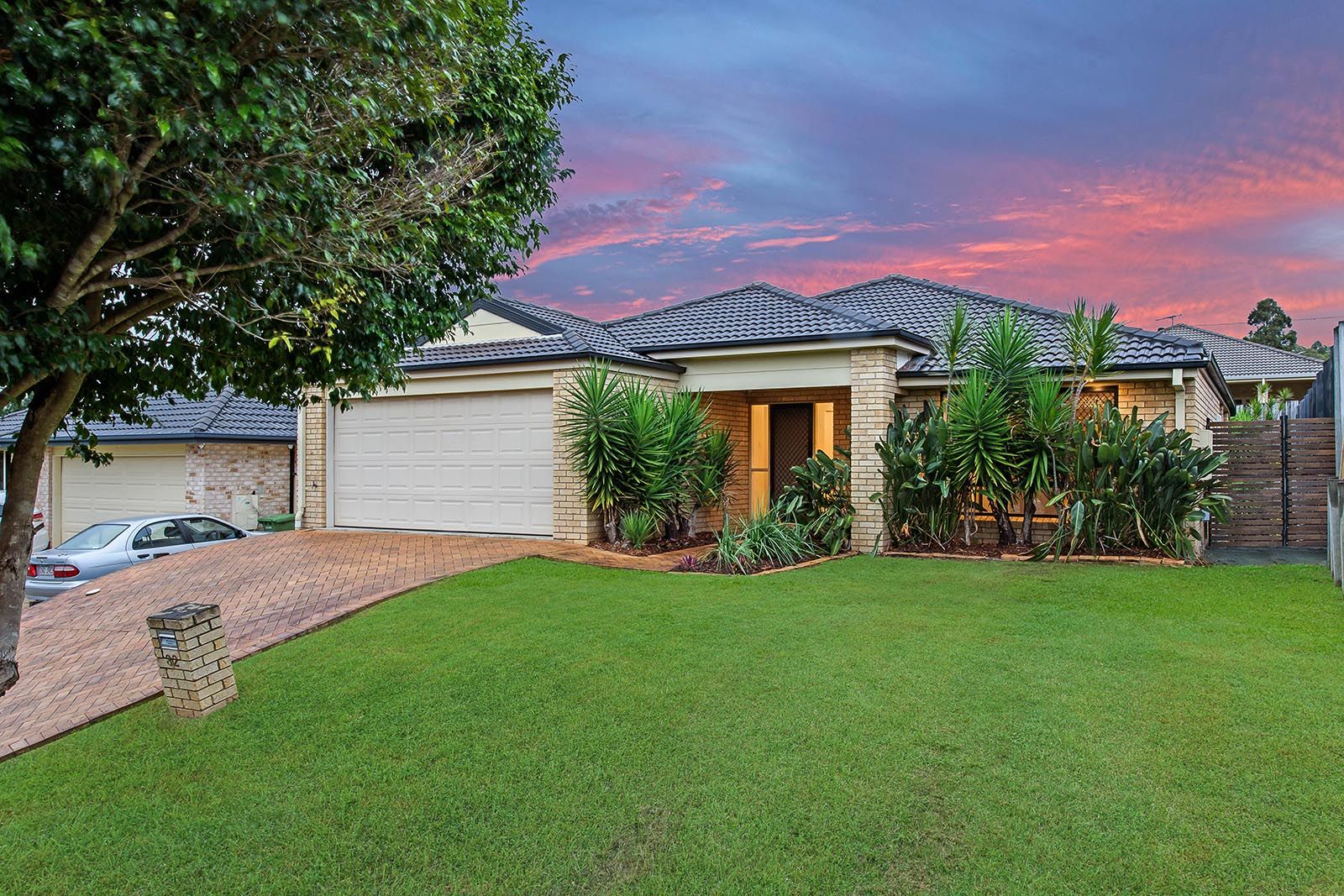 4 bedrooms House in 32 Denali Circuit WARNER QLD, 4500