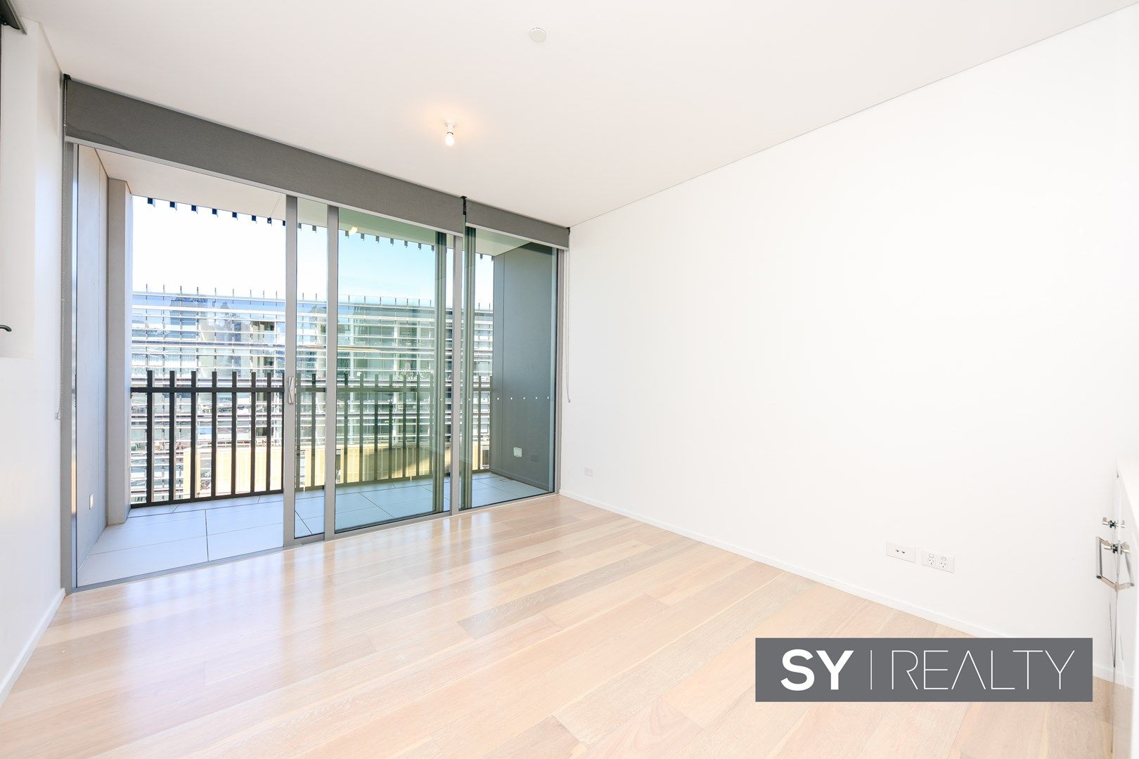 1 bedrooms Apartment / Unit / Flat in Level 13/18 Park Lane CHIPPENDALE NSW, 2008